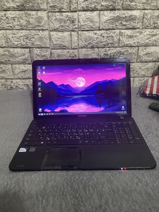 ноутбук Toshiba  Windows 10