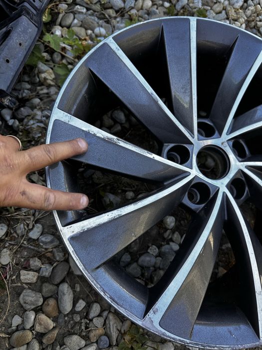 Jantă r18 skoda superb 3.cod:3v0601025.AL.