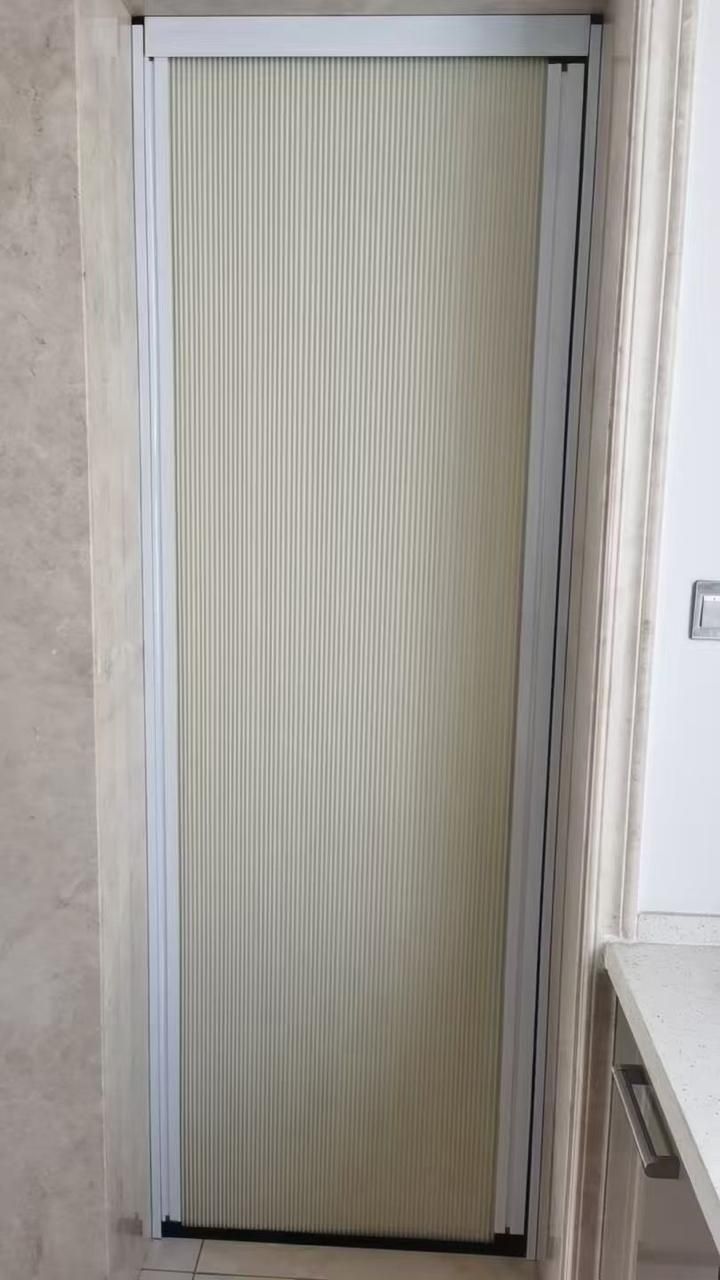 Раздвижные двери и перегородки (гормошка)
