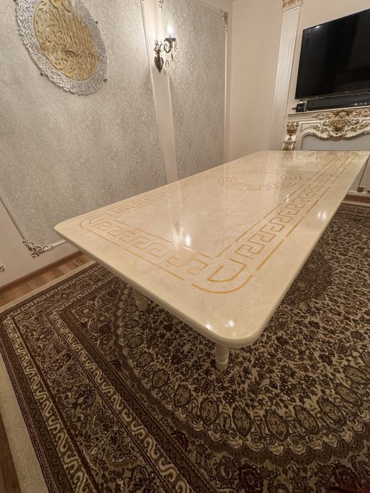 Stol-xontaxta sotiladi