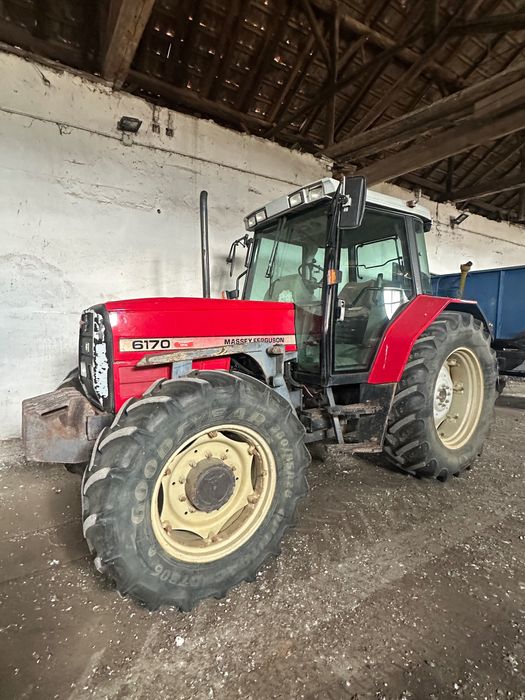 Tractor agricol Massey Ferguson 6170