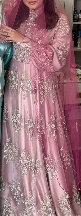 Ансанбль 1 марта кийилган