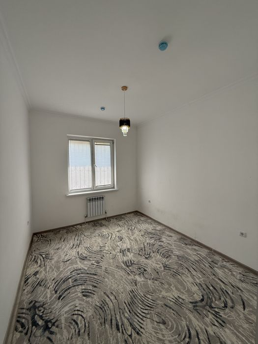 Kvartira sotiladi Sergeli Sputnik 3 xona 72 kv. Krediti bor