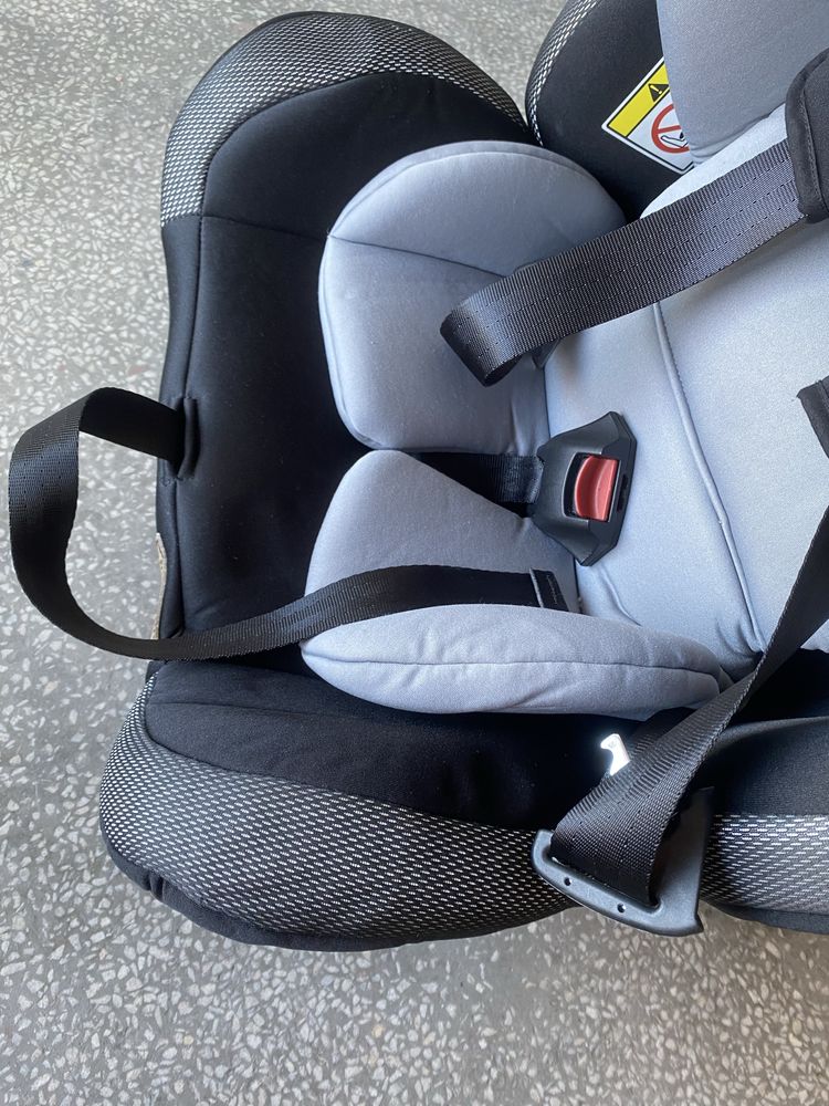 Седалка за кола chipolino evolute isofix 360