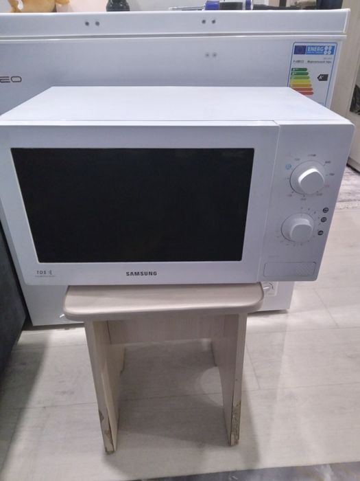 Продам микровалновку.