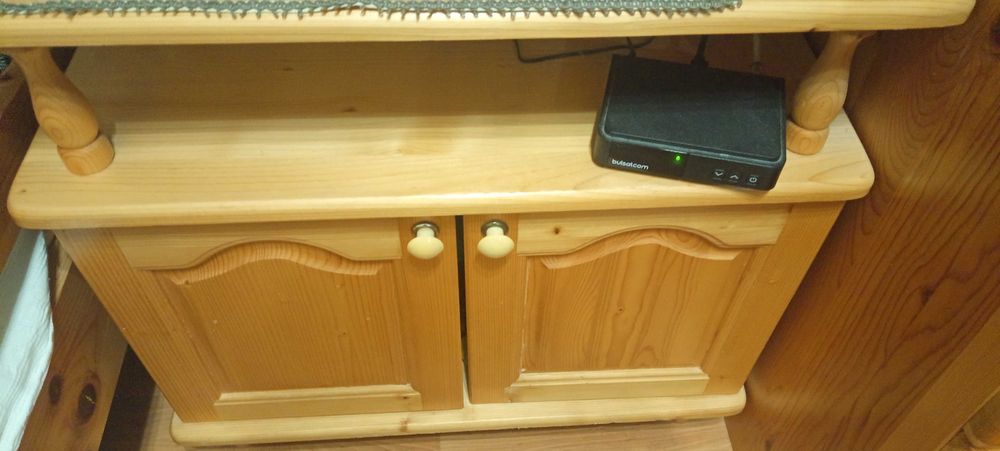 Шкаф за телевизор