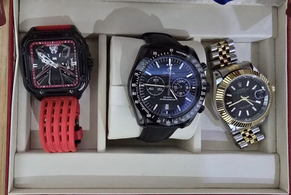 Продам часы………..