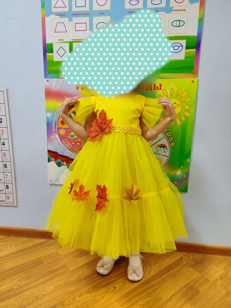 Шикарное платье на 4-5 лет