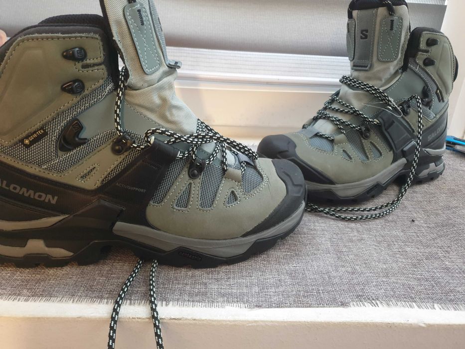 Bocanci pentru drumeții