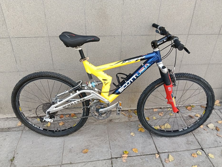 Продавам алуминиев велосипед Scott 26 цола,47см рамка