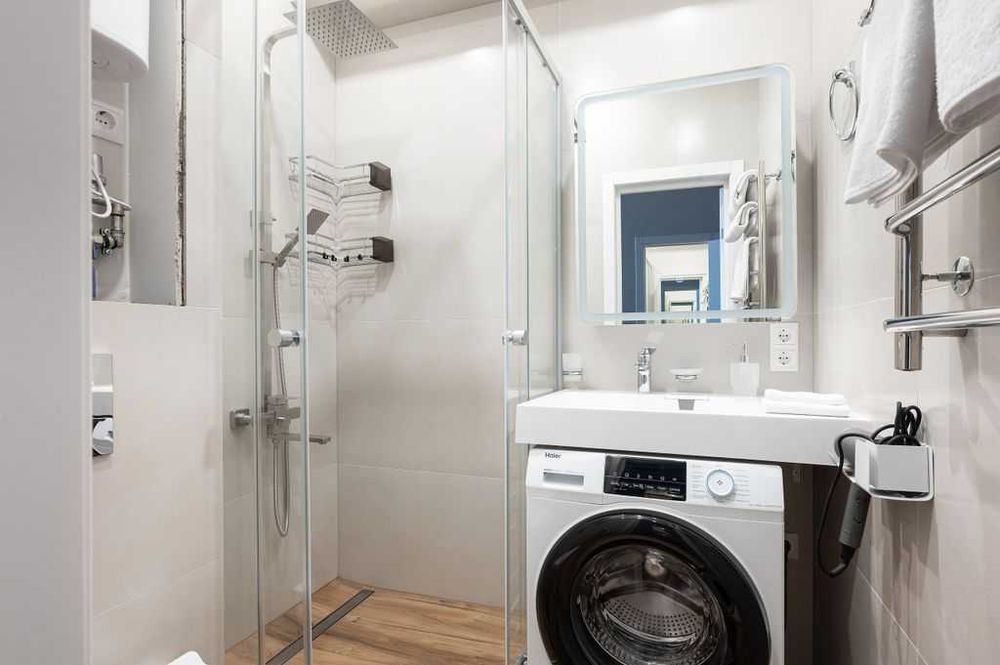 Сдается студия на левом берегу.