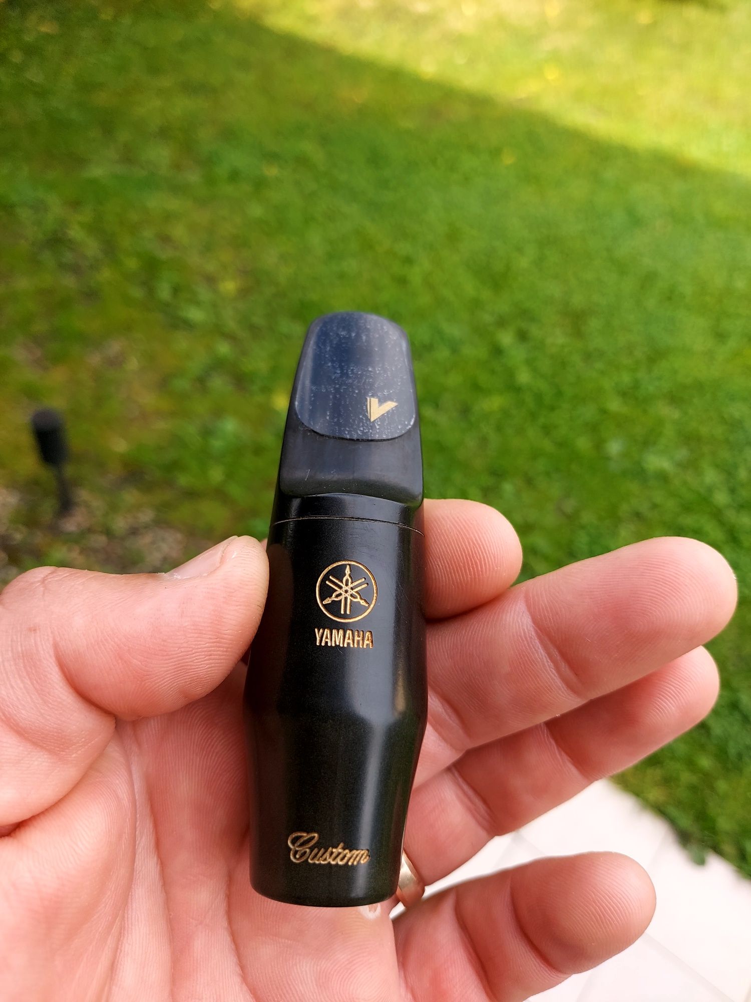 Vând două muștiuc sax alto yamaha custom 4cm și 6Cm