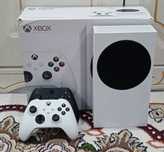 Xbox series s 512 gb 2 джойстик