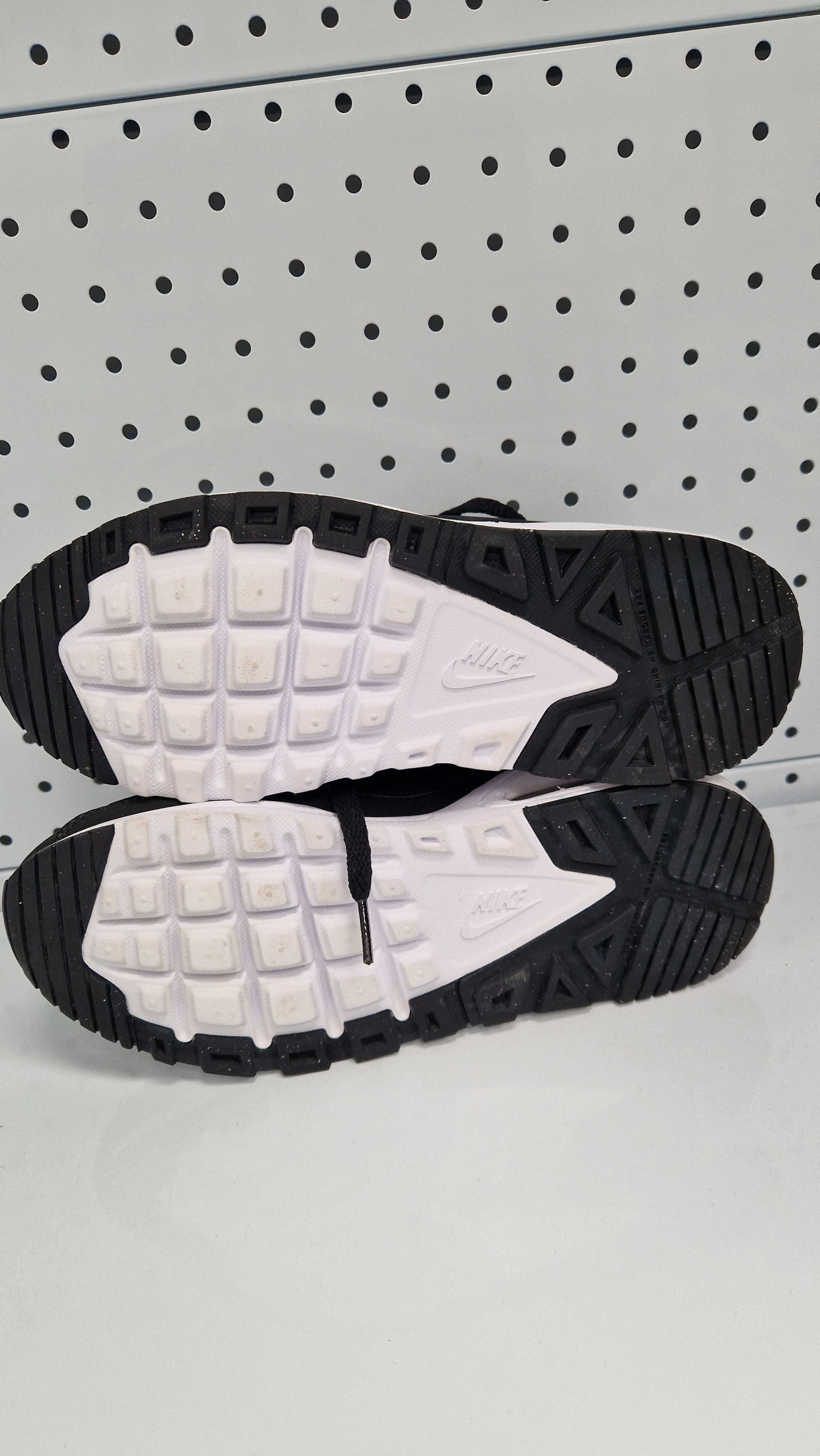 Оригинални маратонки- Nike AirMax