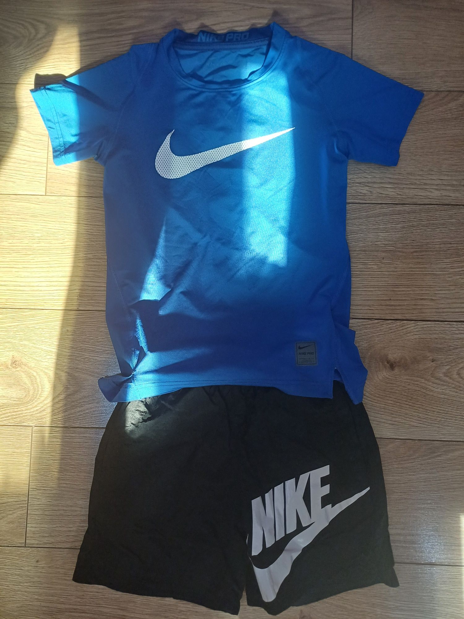 Екип nike размер 128-137