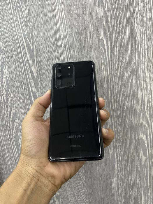 SAMSUNG S20 Ultura 256GB  .