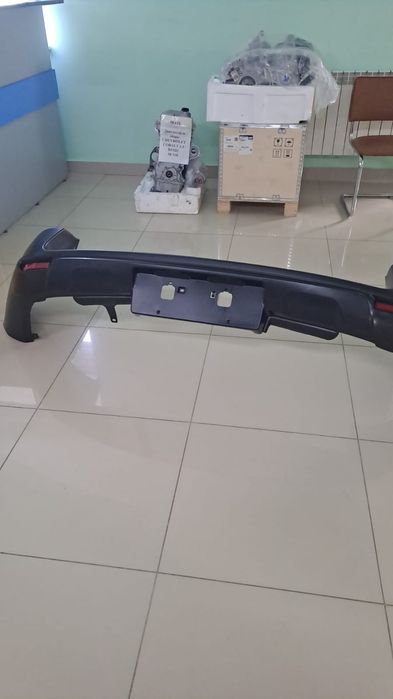 Продам задний бампер raf4 3поколение 2рестайлинг