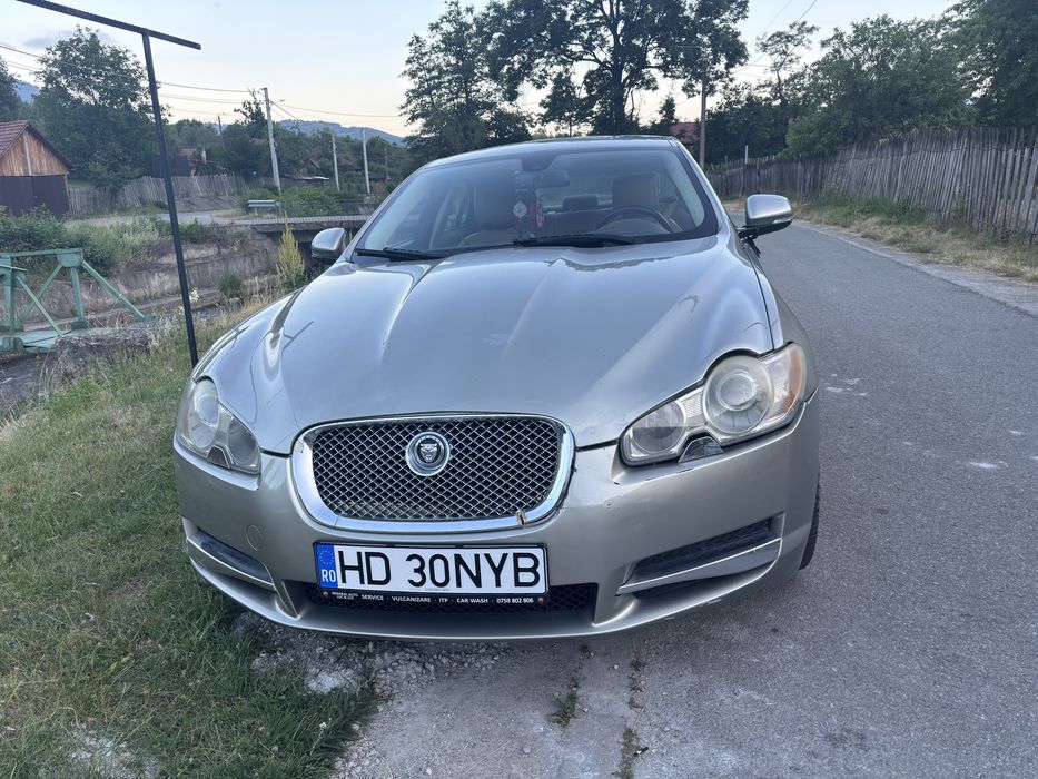 Vand sau schimb jaguar xf