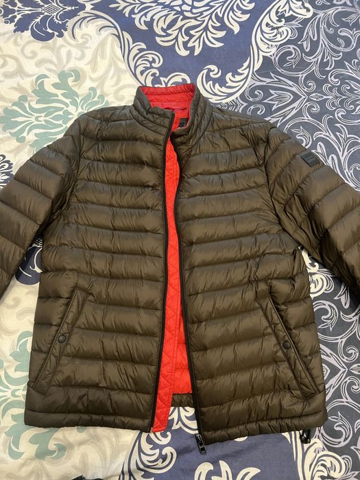 Geaca matlasata Hugo Boss marimea L