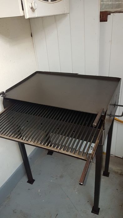 Gratar de gradina cu trei nivele si optional plita de copt legume ,etc