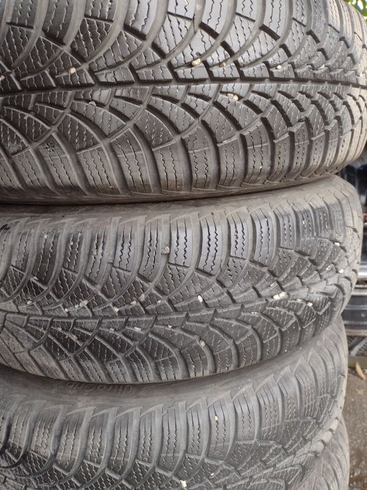 Перфектни 4бр.185/65/15 Good Year UG9+ dot2520