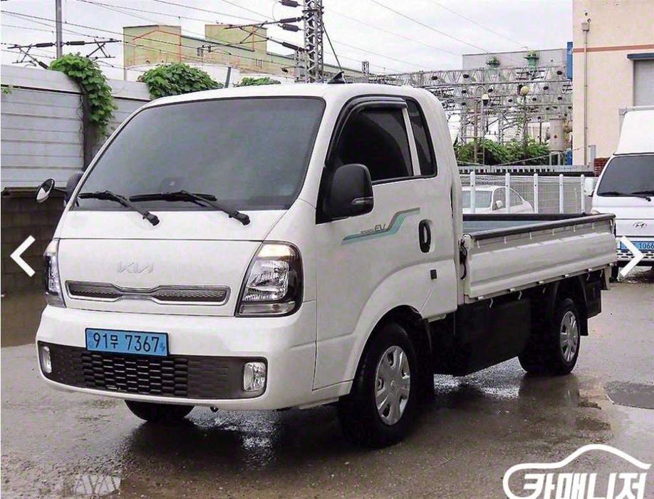 Kia Bongo3 EV Cargo 2WD GLS, 3 kishilik (1 tonna)