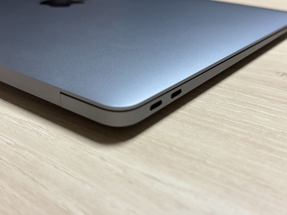 Apple MacBook Air M1