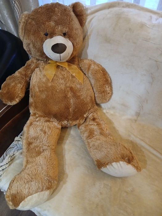 Ursulet de plus 1 m inaltime stare perfecta
Dimensiuni
- inaltime