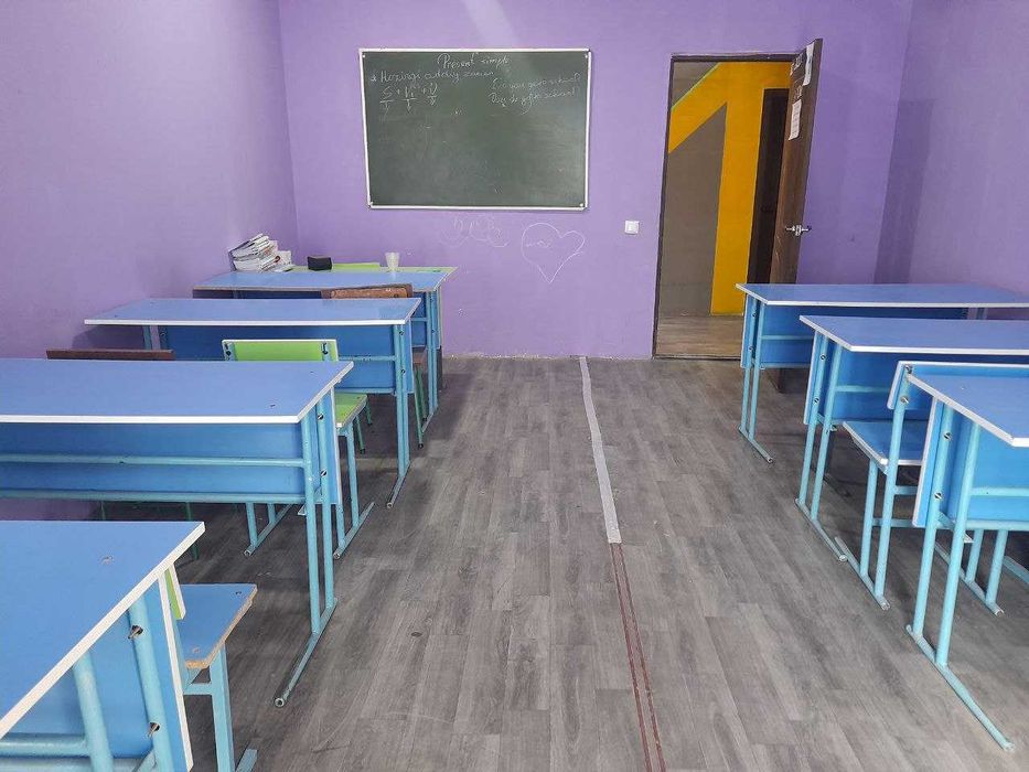 Укув марказида ишлатилган Парта, доска ва ленолим сотилади