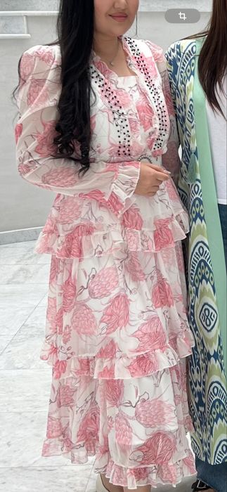 Продам платье очень нежное