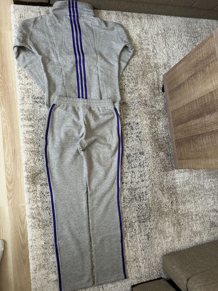 Trening Adidas gri