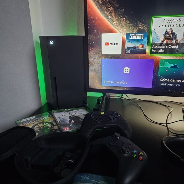 Consola Microsoft Xbox series X + Controlled Elite Series 2 + 2 Jocuri