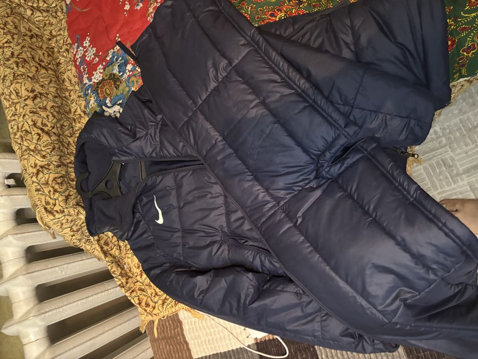 Найк куртка оригинал сост отличное