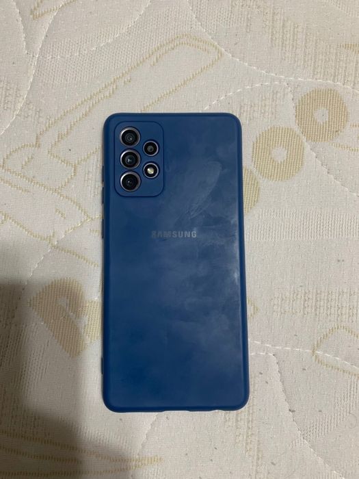 Samsung A72.