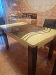 Masă extensibilă modernă – sticlă + PAL + picioare metalice