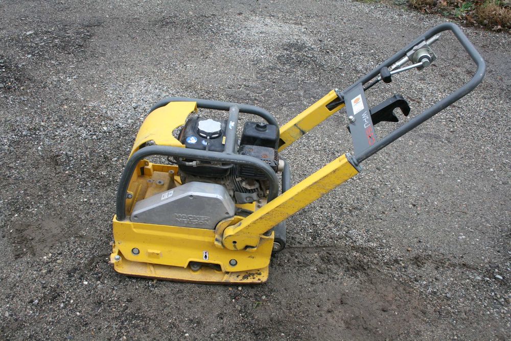 Wacker Neuson WPU1550A- placa compactoare reversibila