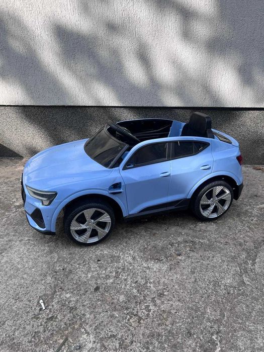 Masinuta electrica AUDI