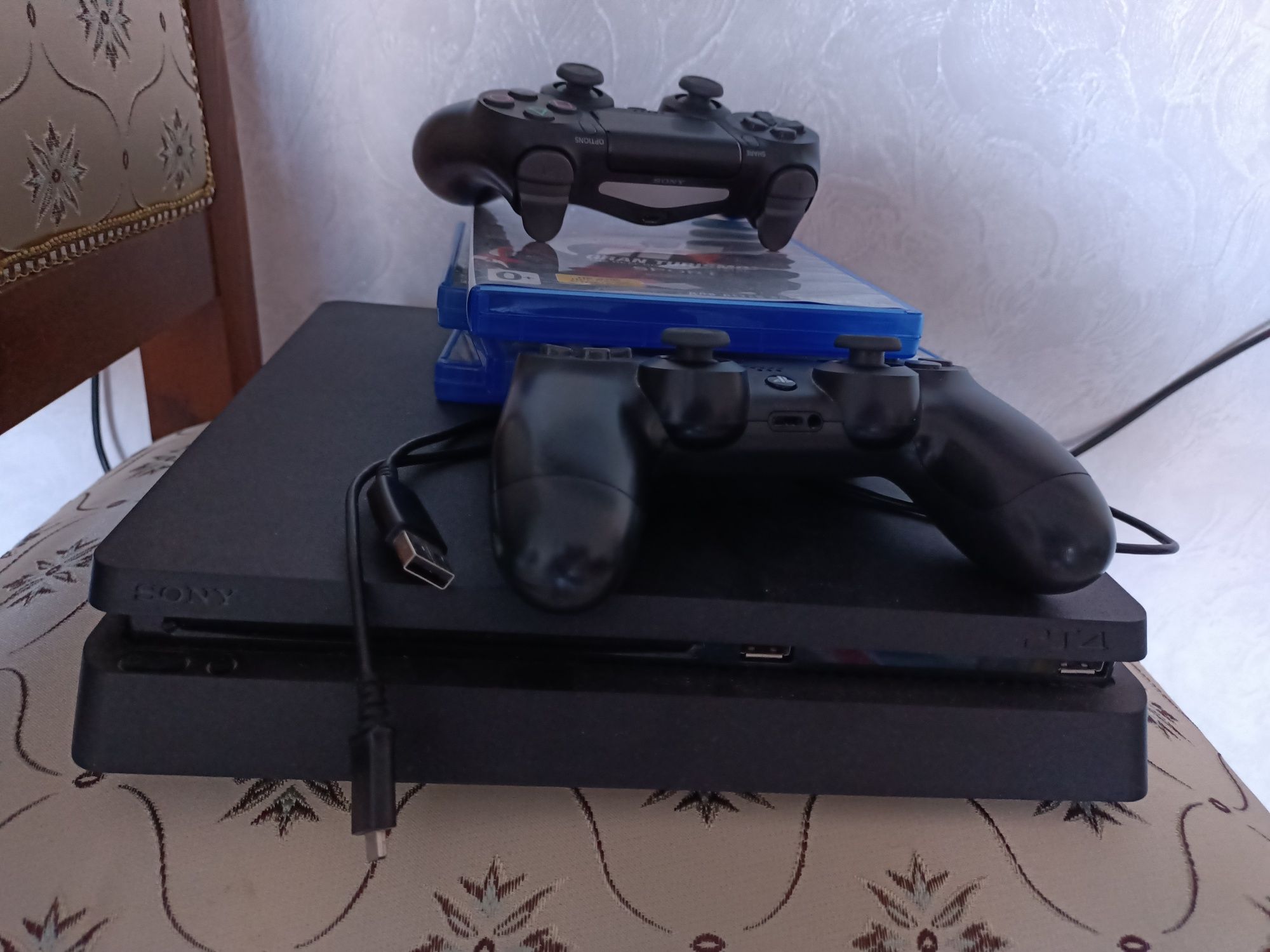 Sony PlayStation 4