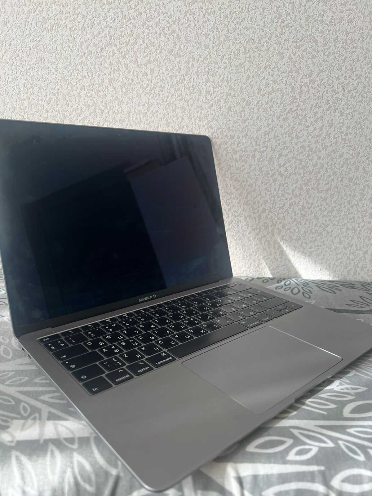 Продам на запчасти Macbook Air 13' 2019 года (можно через Kaspi Red)