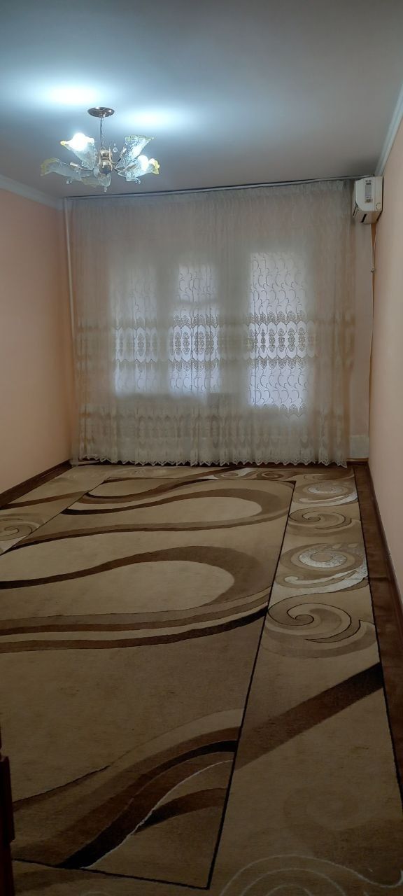 Srochna 2 Xonali Kvartira Ijaraga Topshiriladi. Metro 4 Bekat Oldida