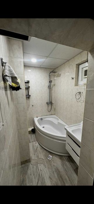 Тристаен апартамент в Центъра на Пазарджик + Паркомясто