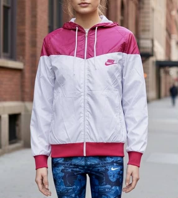 Дамски якета тип ветровка