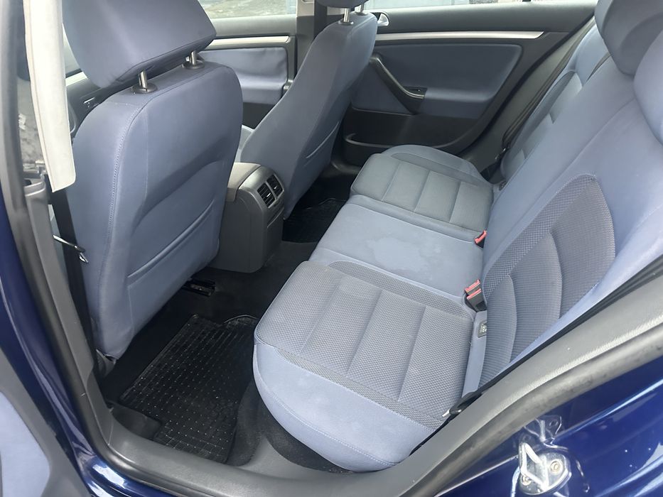 Vand Golf 5 1.4 5 trepte impecabil!