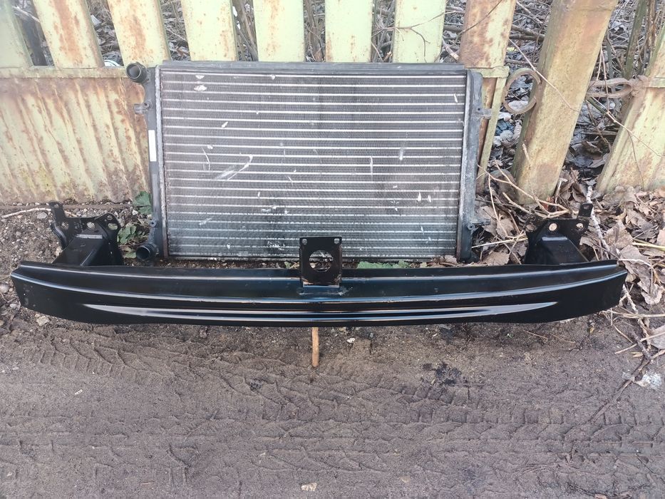 Aripa/Armatura/Radiator Apa VW Golf 5 V 2003/2004/2005/2006/2007/2008/