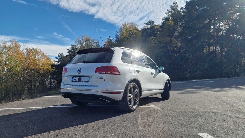 Volkswagen Touareg 2015 3.0 diesel V6, 262 cp, tva deductibil