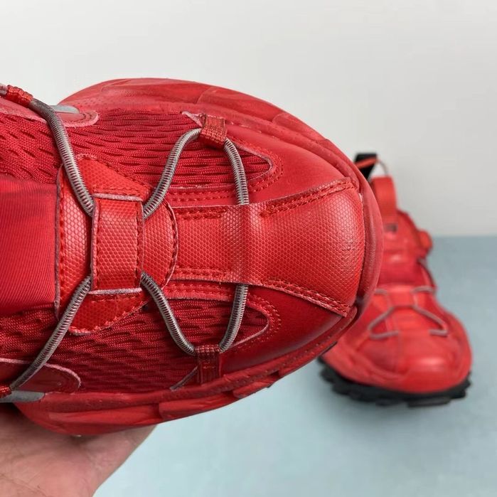 Balenciaga Hike 2025