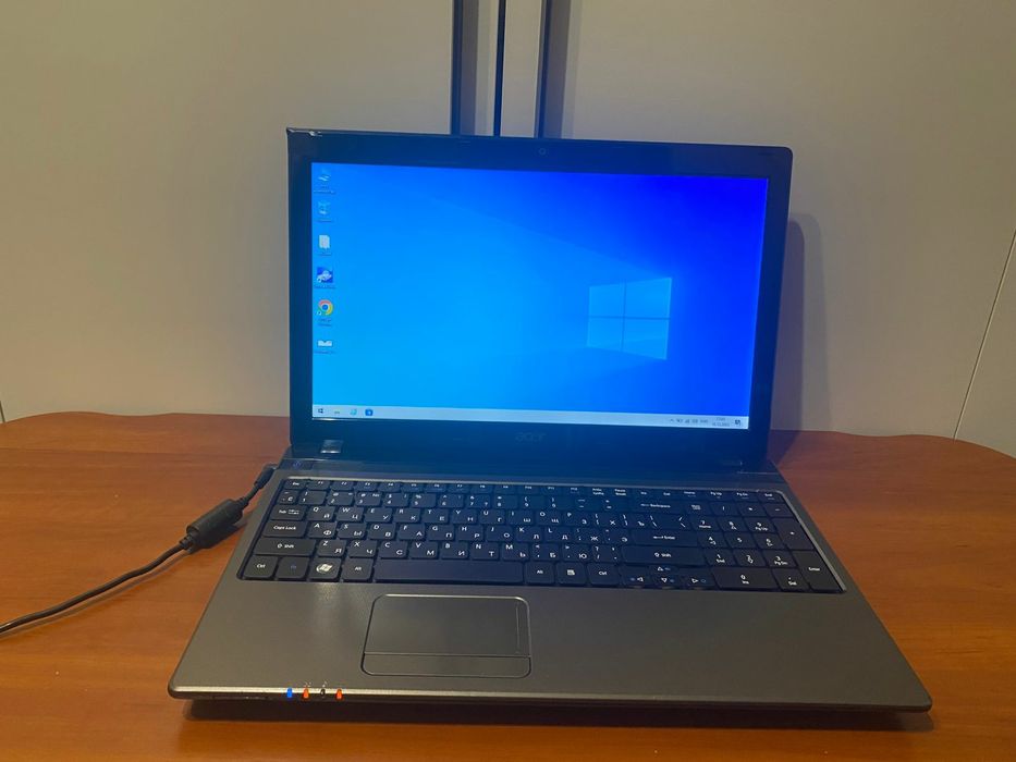 Acer 4-xъядерный AMD A8-3500/SSD/ozu6/Windows 10