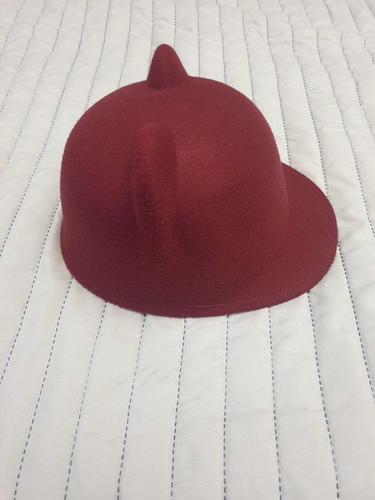 Шапки LIU•JO, H&M