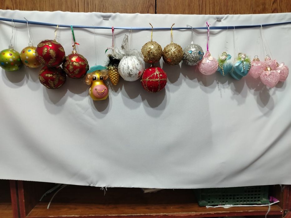 Елочные игрушки.