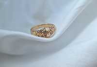 Прекрасен Златен пръстен